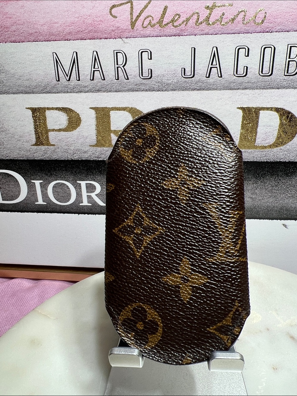 Louis Vuitton Brown Monogram Canvas Key Holder with Gold Hardware - Picture 4 of 12